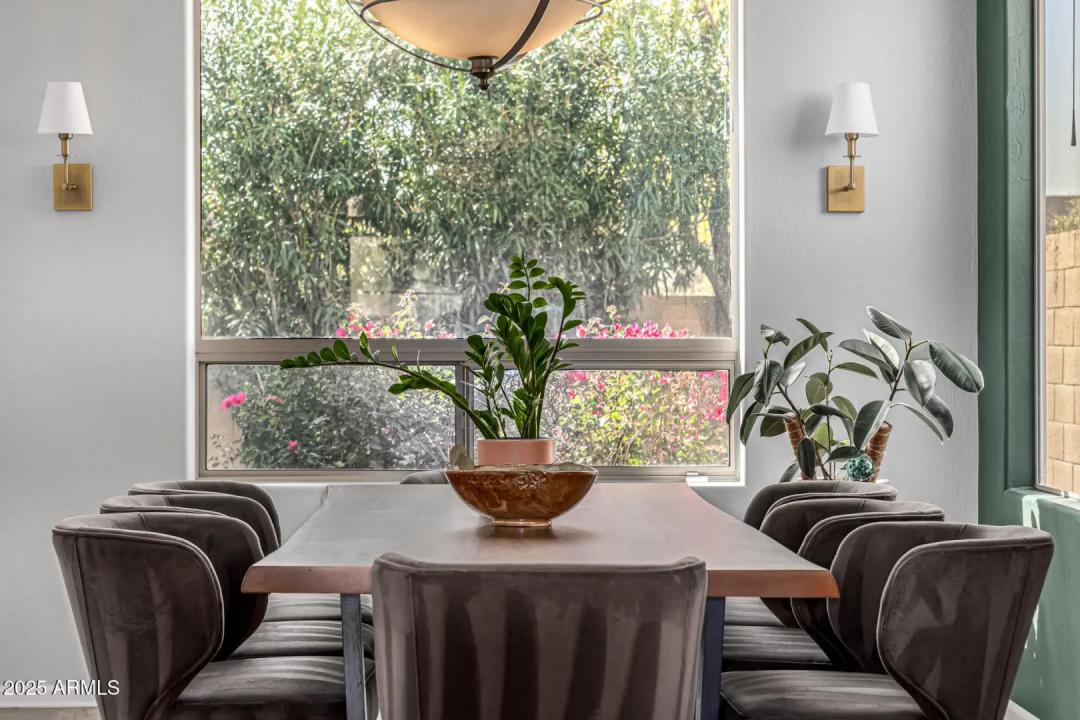 Real Estate Picture 9