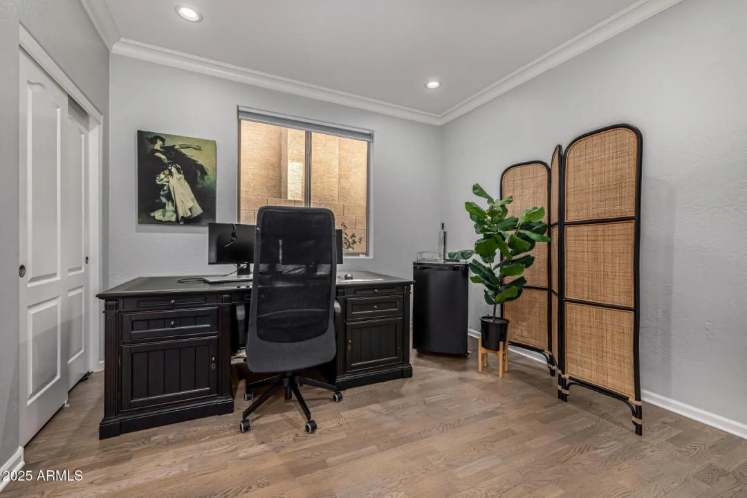 Real Estate Picture 18