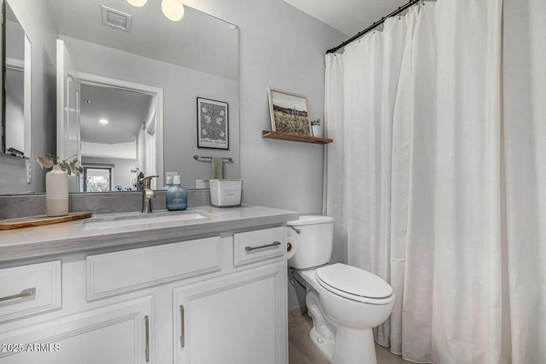 Real Estate Picture 22