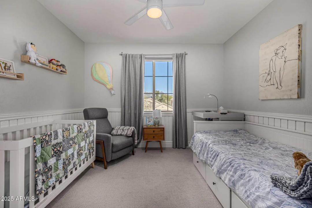 Real Estate Picture 23