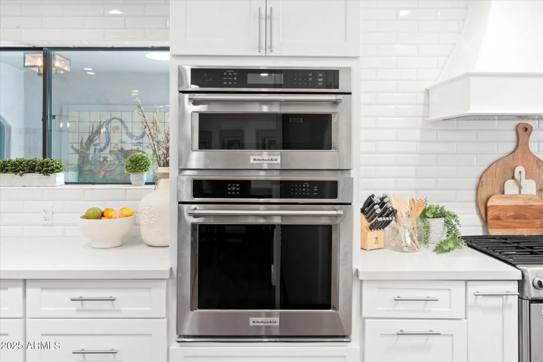 Real Estate Picture 8