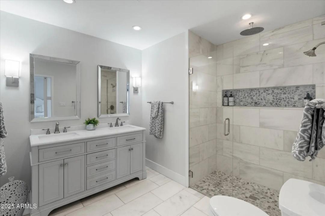Real Estate Picture 24