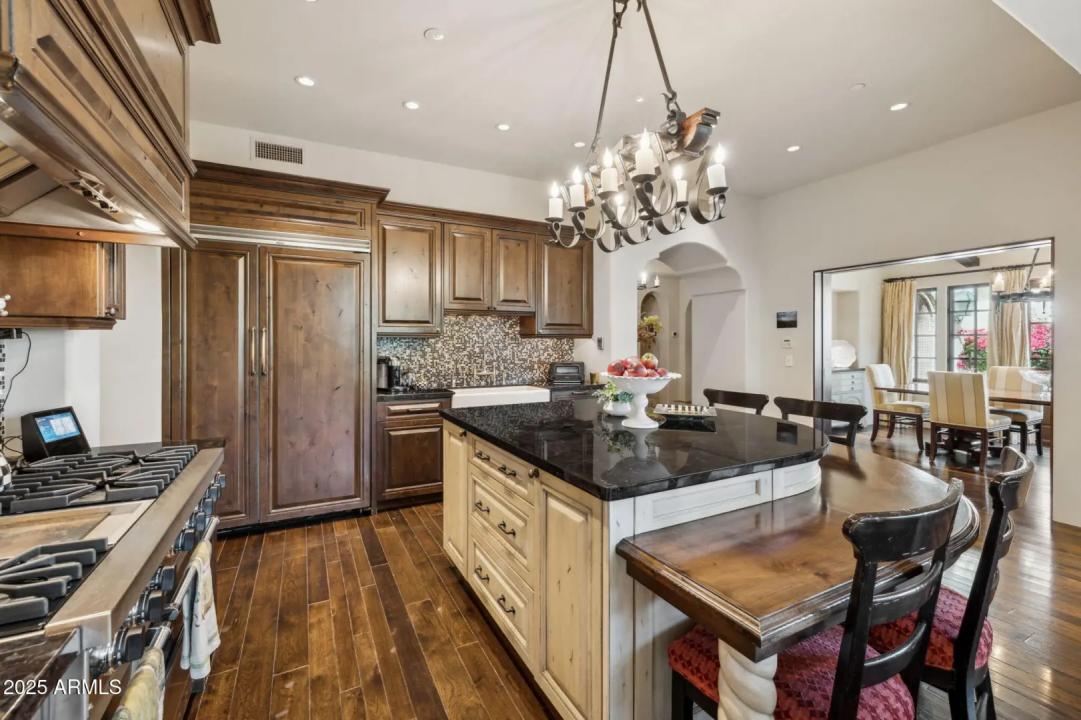 Real Estate Picture 21