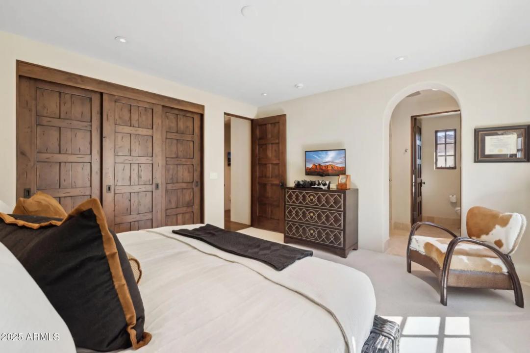Real Estate Picture 38