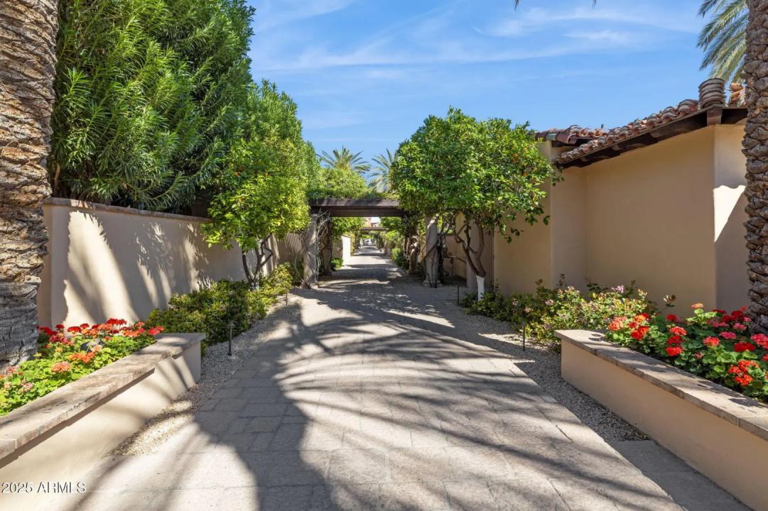 Real Estate Picture 45