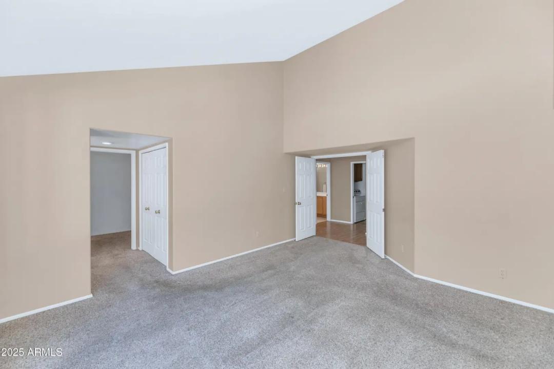 Real Estate Picture 16