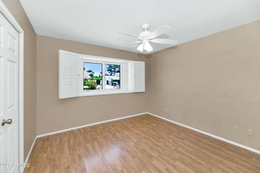 Real Estate Picture 21