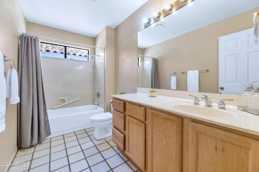 Real Estate Picture 22