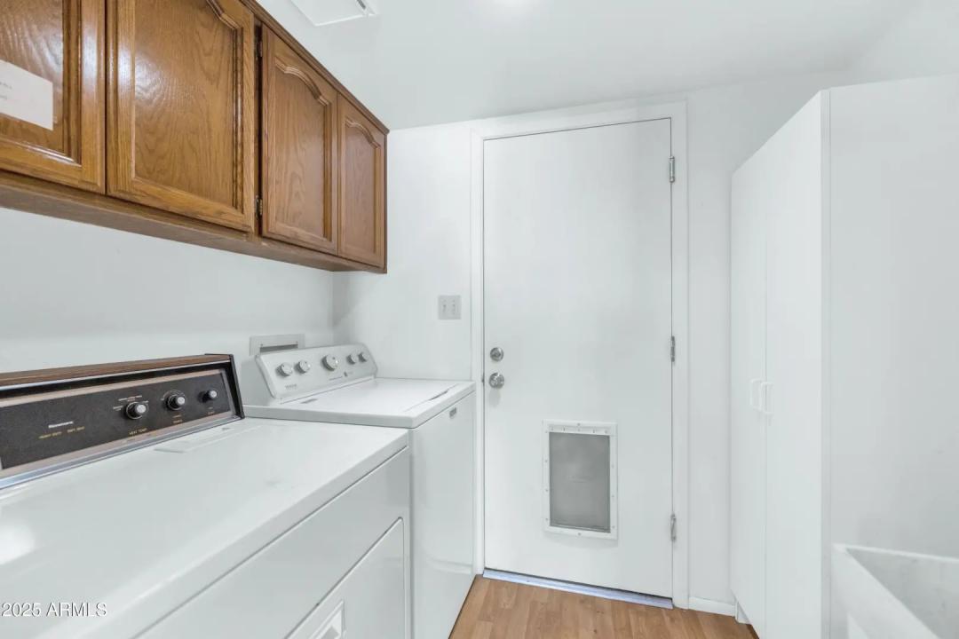 Real Estate Picture 23