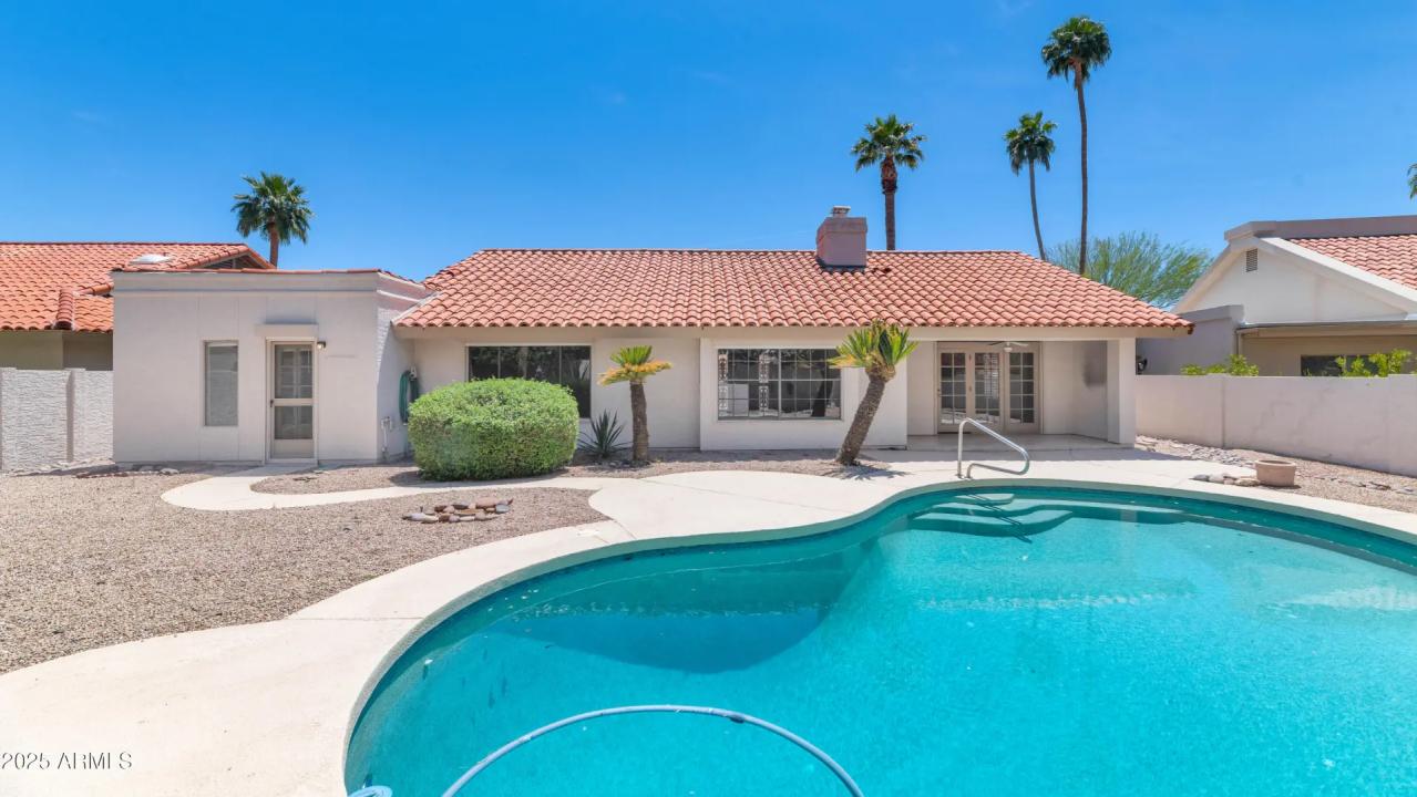 Real Estate Picture 25