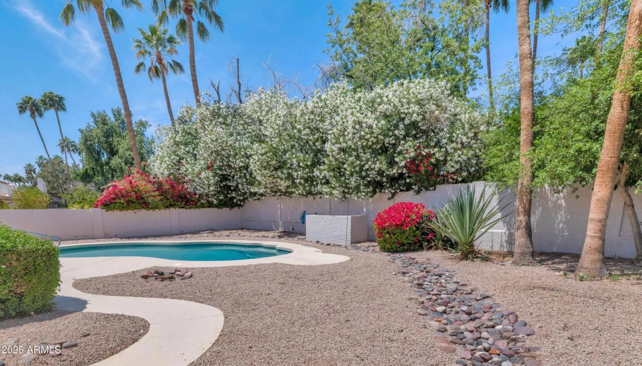Real Estate Picture 27