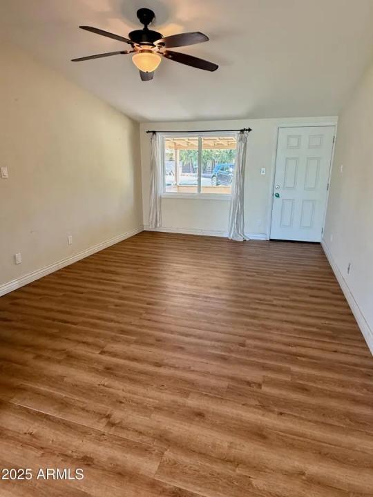 Real Estate Picture 3