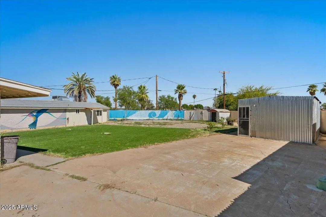 Real Estate Picture 20