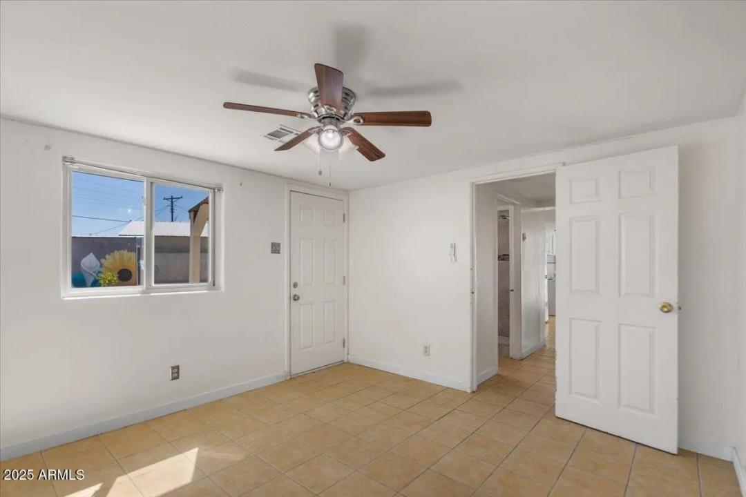 Real Estate Picture 30