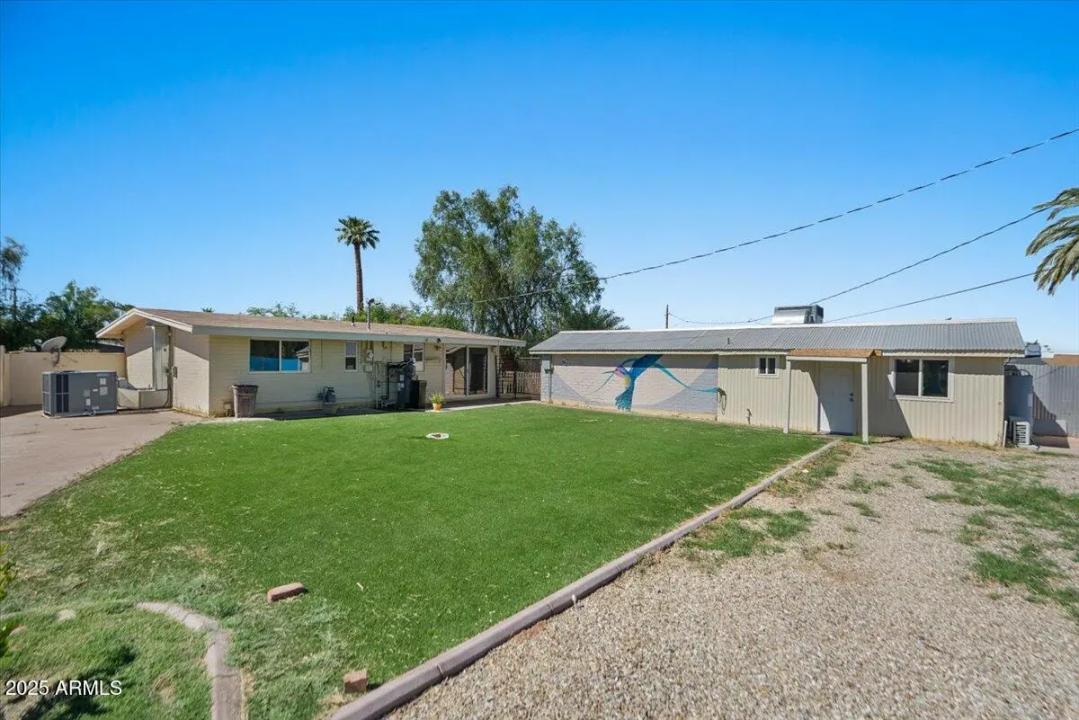 Real Estate Picture 32