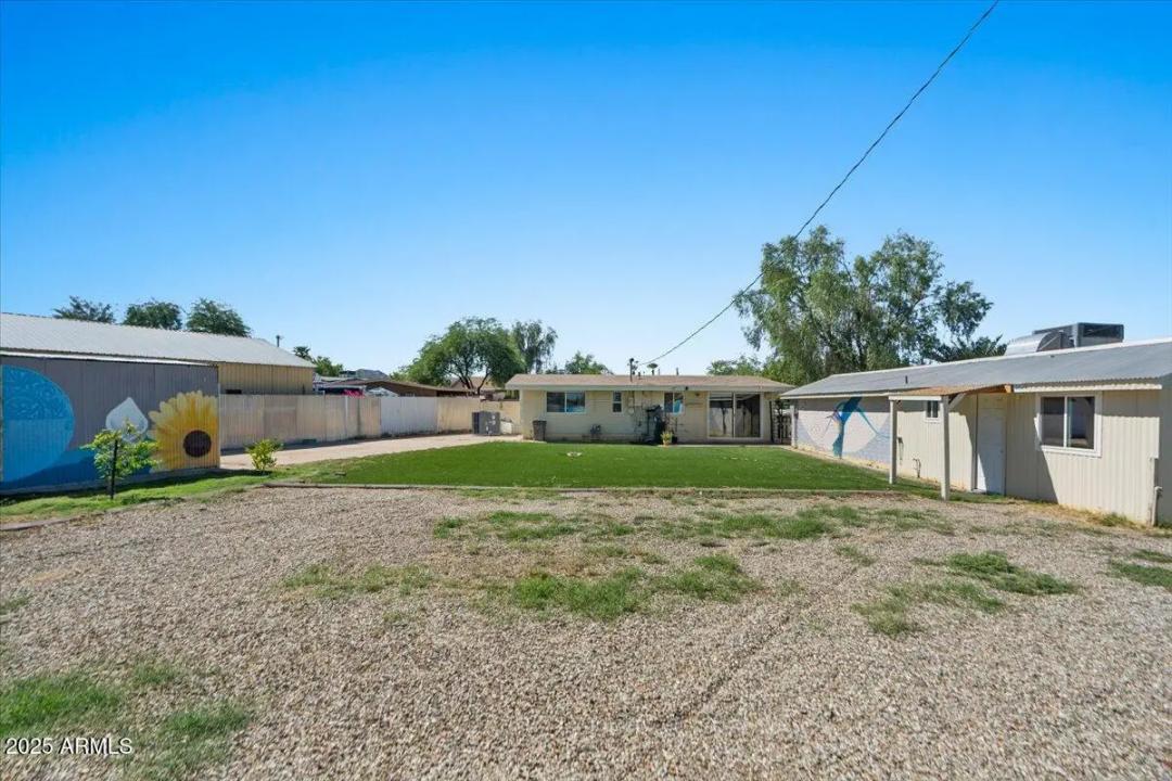 Real Estate Picture 33