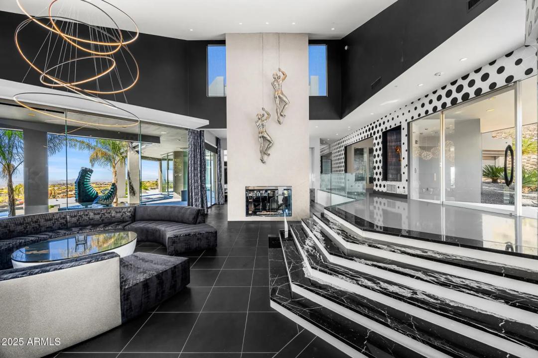 Real Estate Picture 6