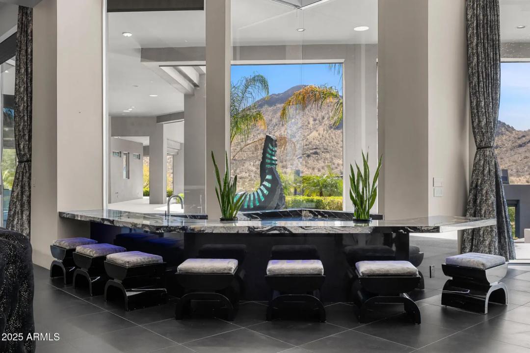 Real Estate Picture 19