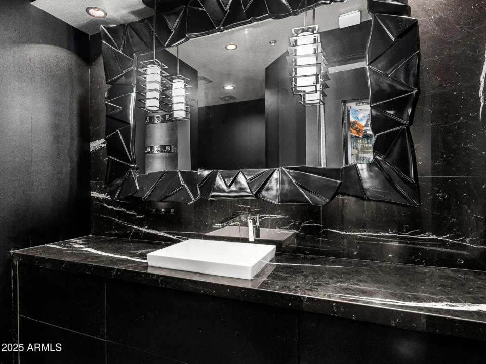 Real Estate Picture 43