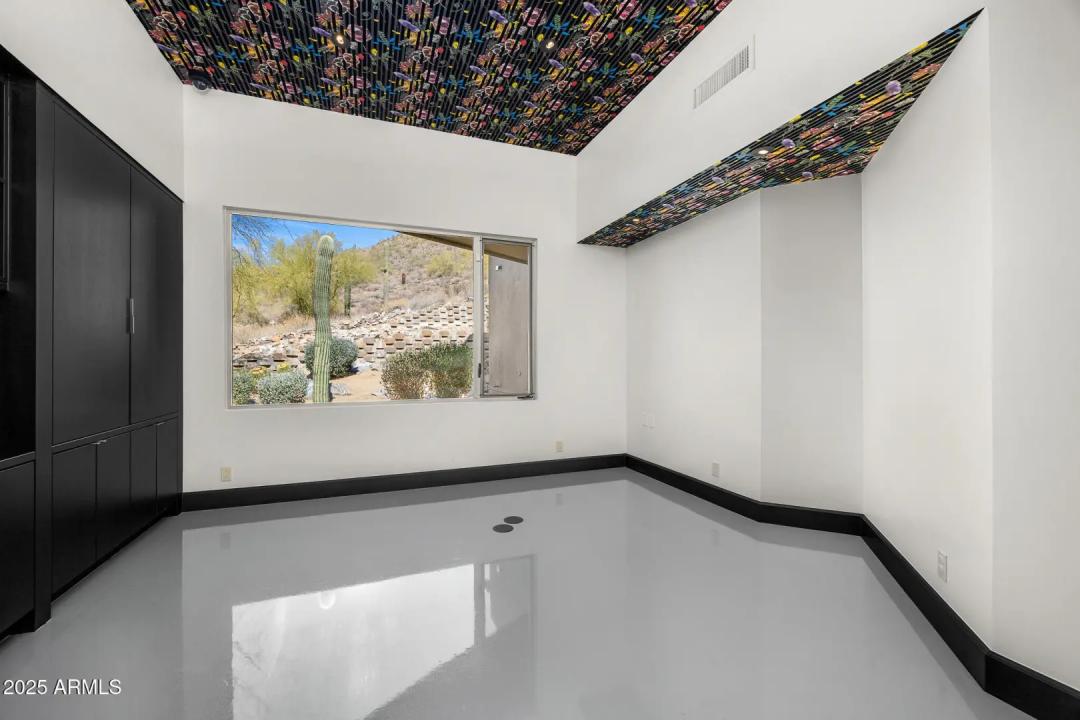 Real Estate Picture 45