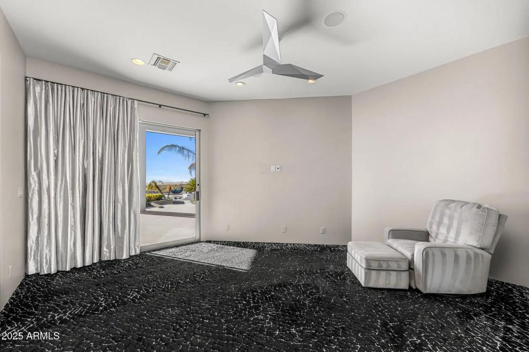 Real Estate Picture 50