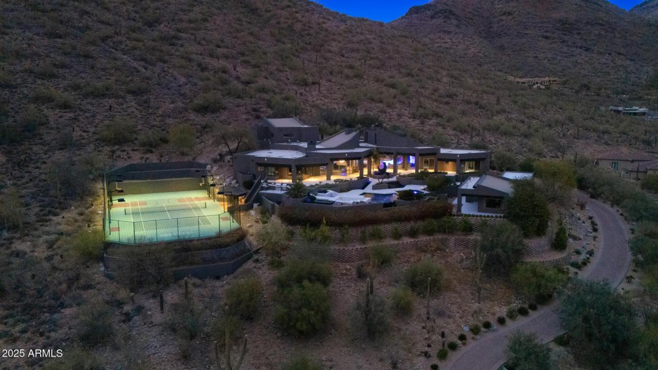Real Estate Picture 95