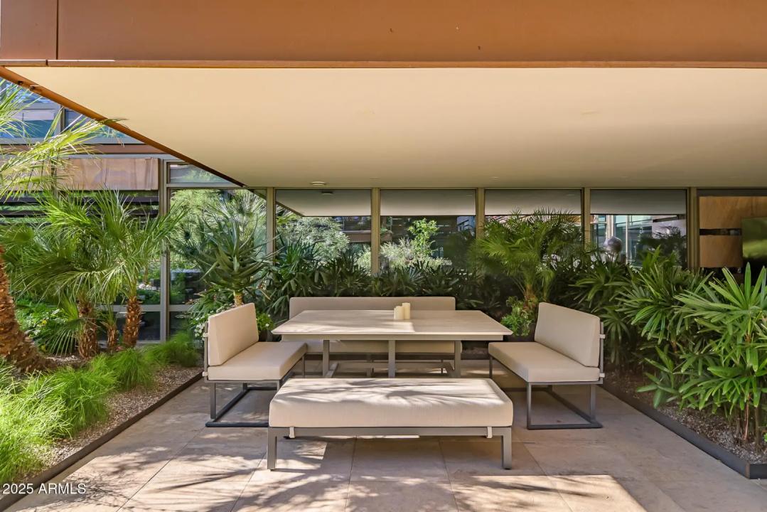 Real Estate Picture 5