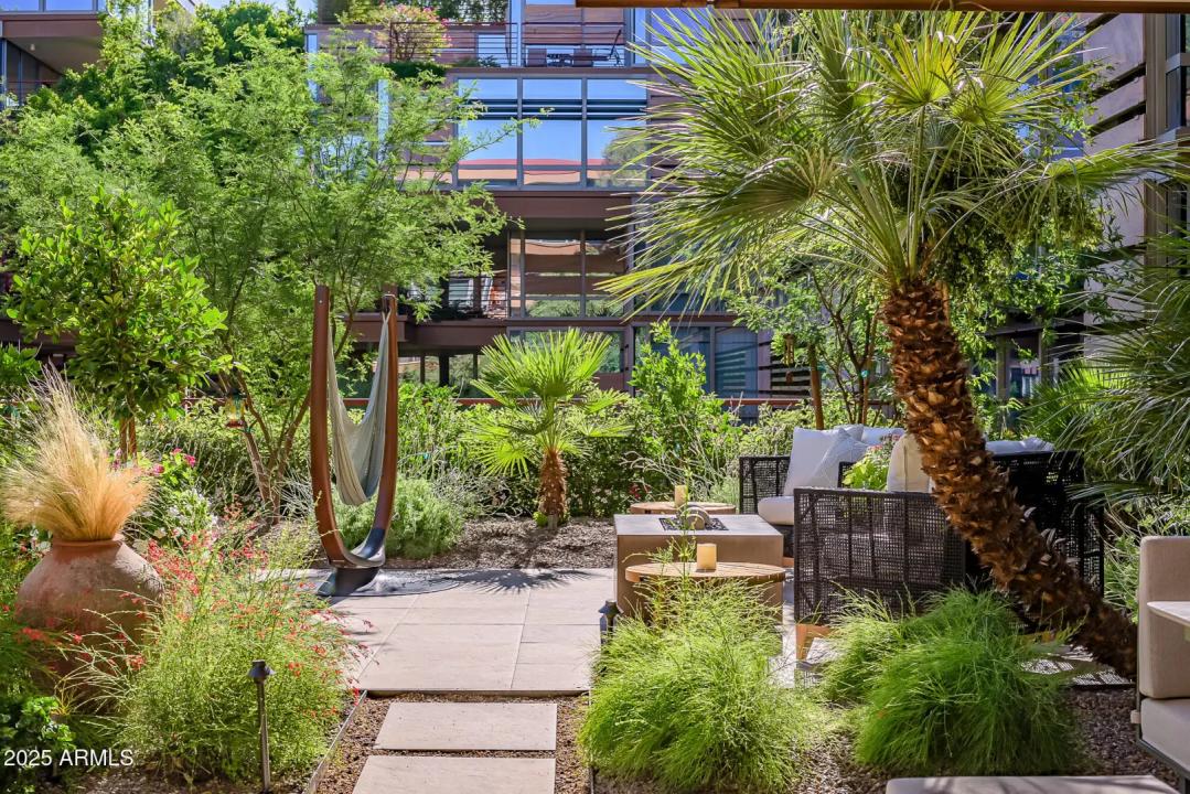 Real Estate Picture 6