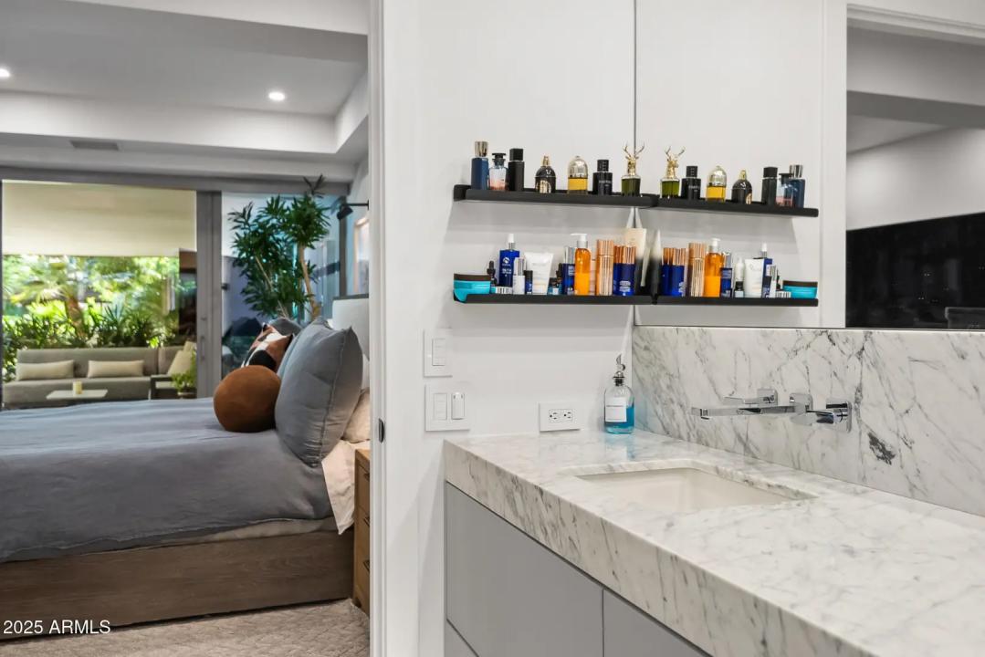 Real Estate Picture 39
