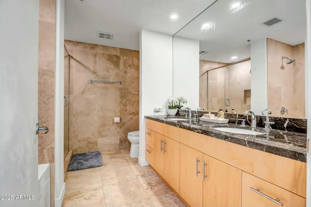 Real Estate Picture 22