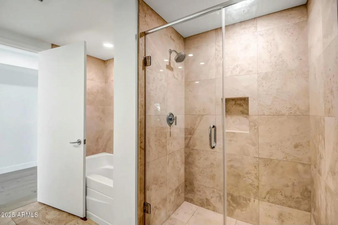 Real Estate Picture 23