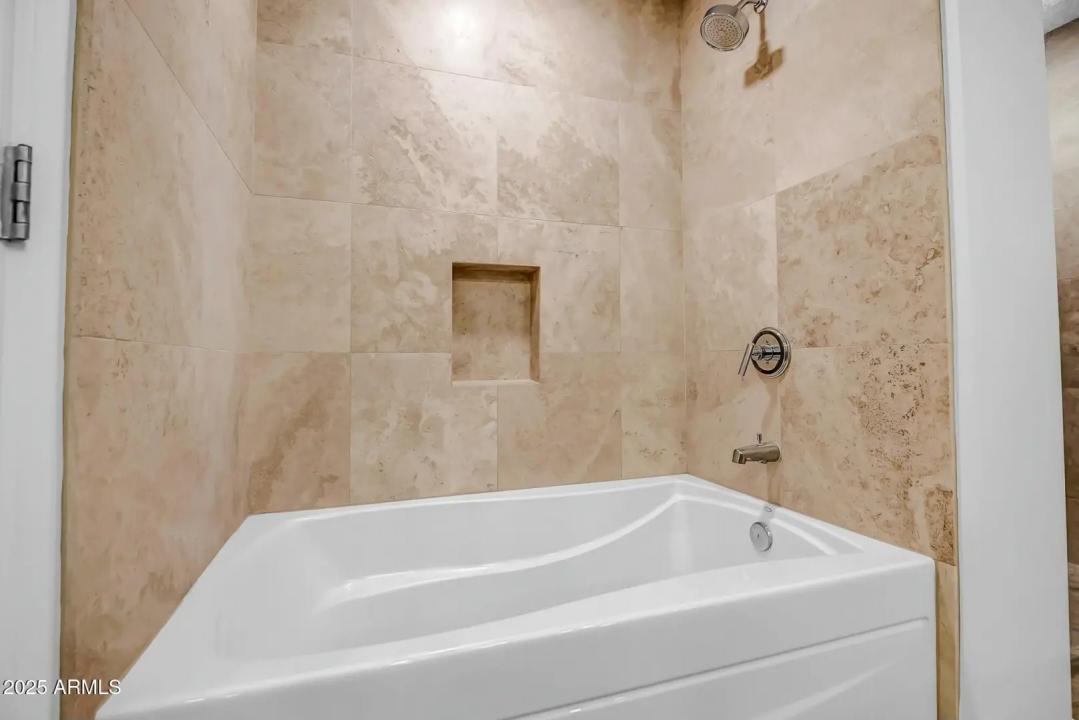 Real Estate Picture 24
