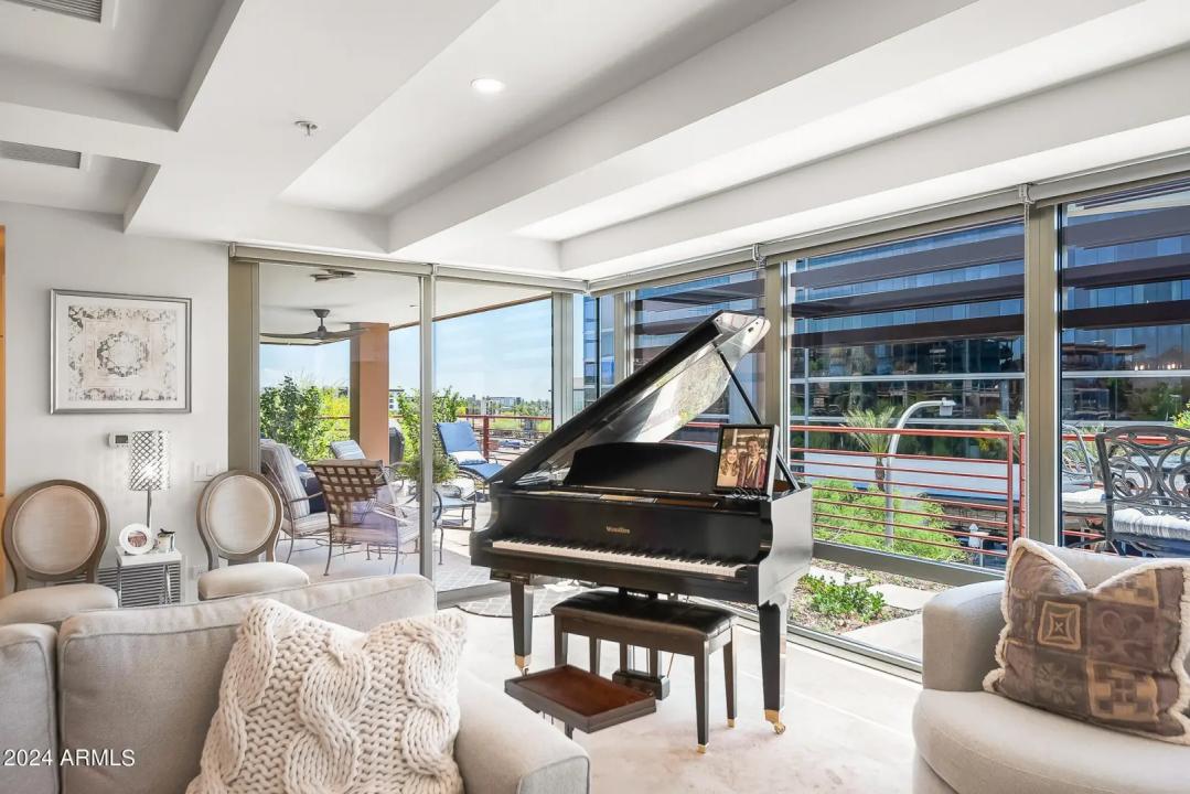 Real Estate Picture 6