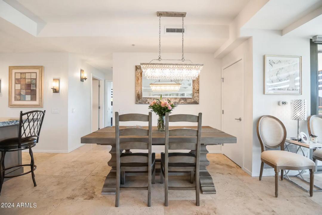 Real Estate Picture 12