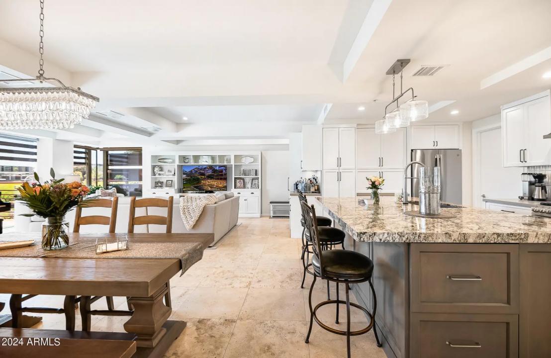 Real Estate Picture 18