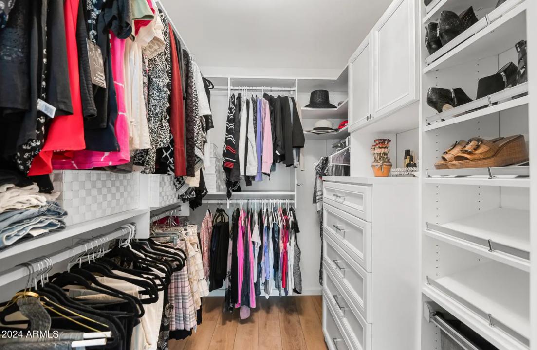 Real Estate Picture 38
