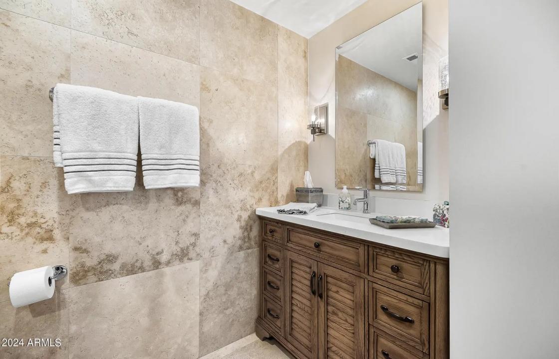 Real Estate Picture 42