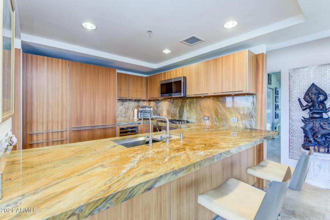 Real Estate Picture 19