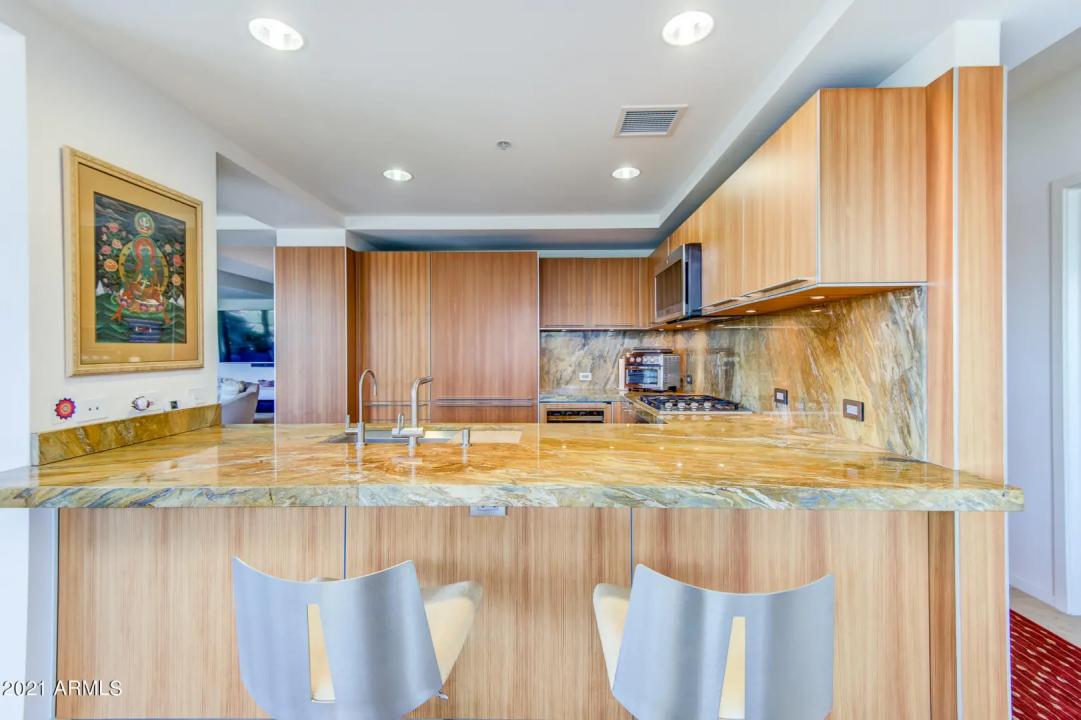 Real Estate Picture 20