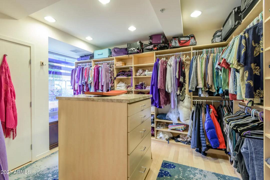 Real Estate Picture 38
