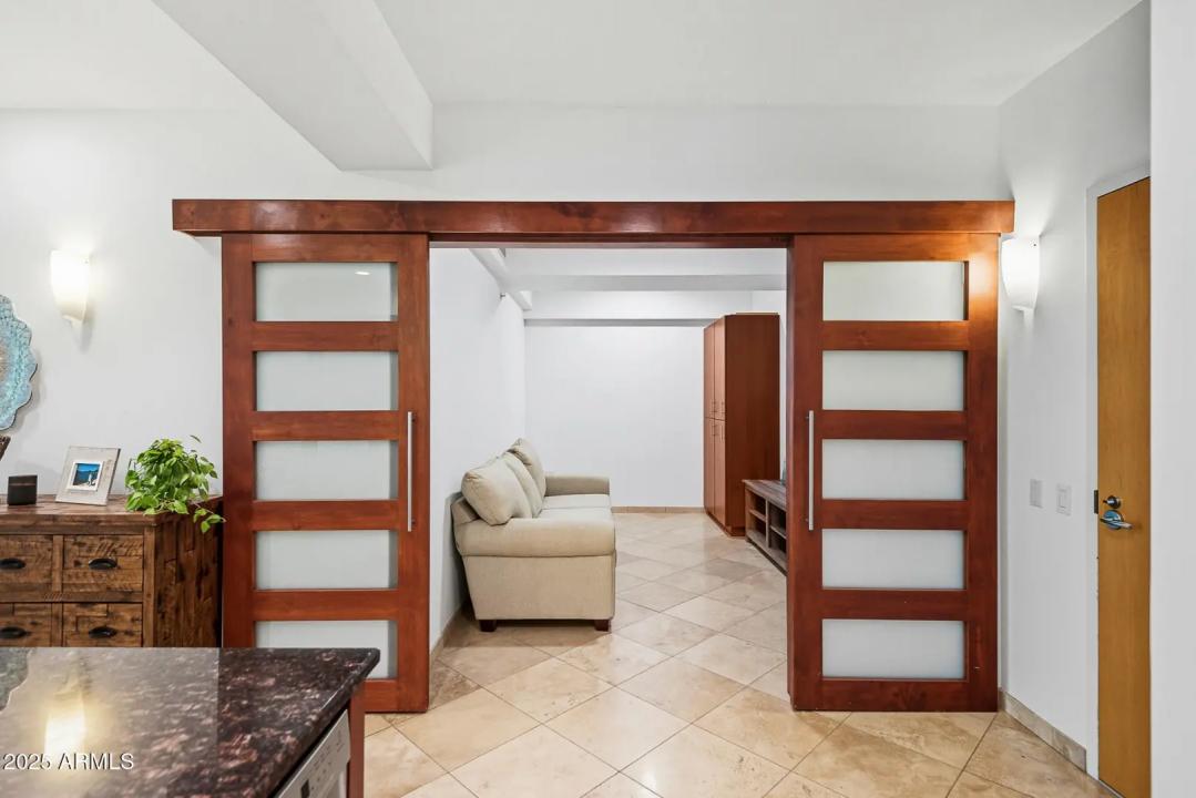 Real Estate Picture 12
