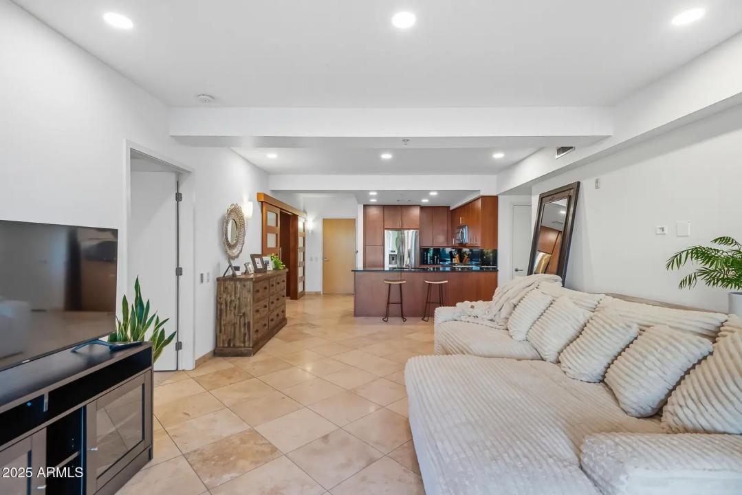 Real Estate Picture 20