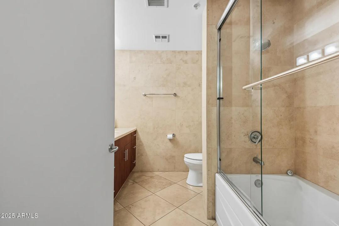 Real Estate Picture 28