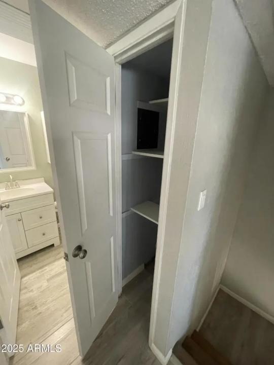 Real Estate Picture 16