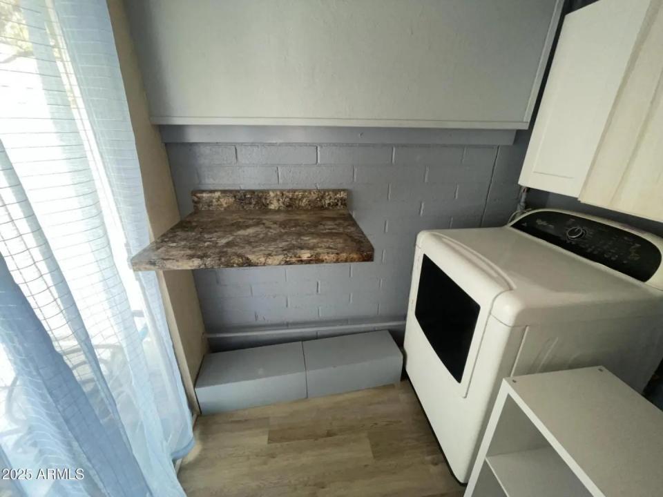 Real Estate Picture 36