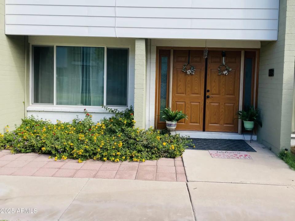 Real Estate Picture 1