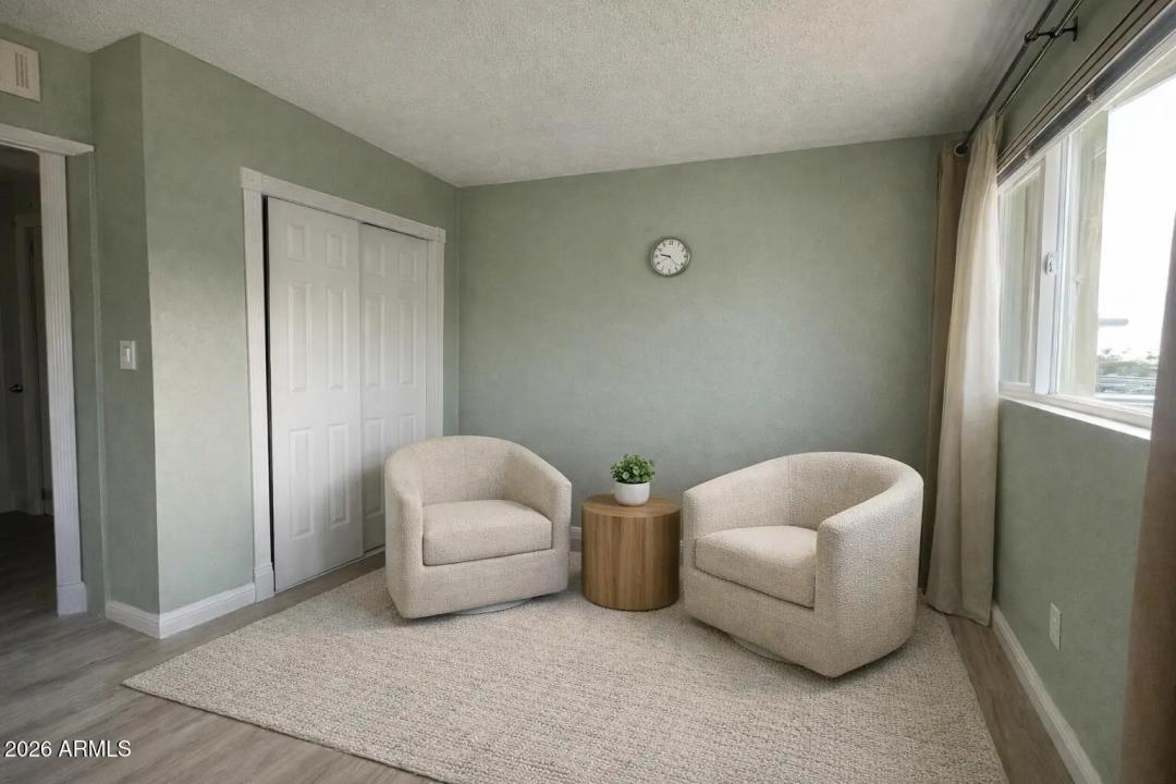 Real Estate Picture 3