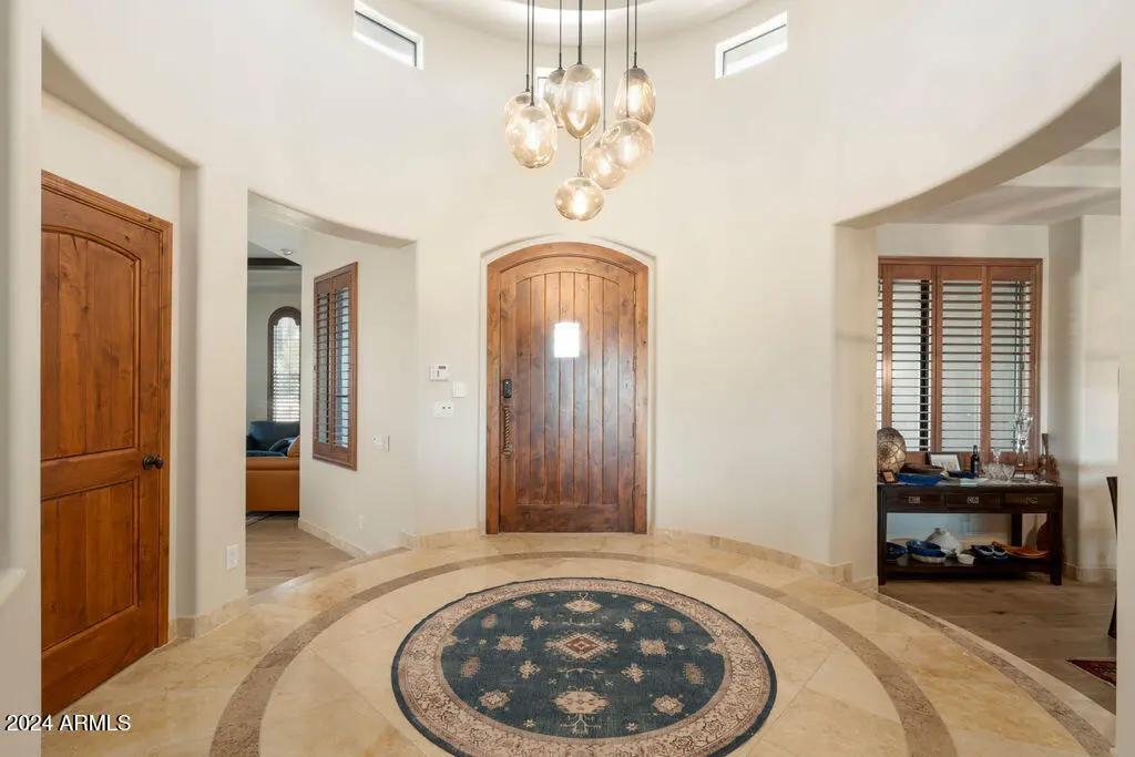 Real Estate Picture 5