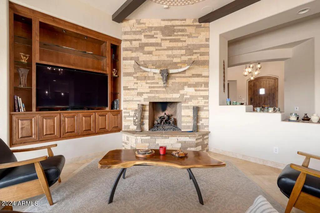 Real Estate Picture 18