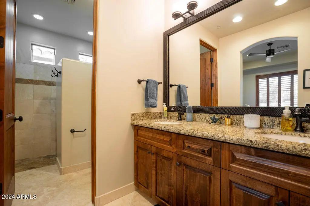 Real Estate Picture 37